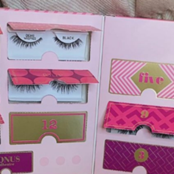 Lash book calendar Ardell advent - Picture 3 of 9